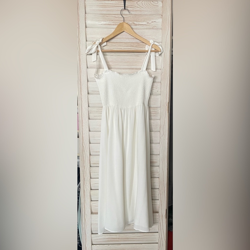 White Lulus pleated sundress with tie straps